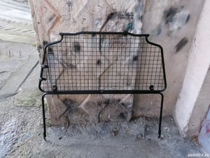 Grilaj metalic desp. portbagaj 