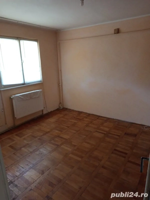 vand apartament trei camere sau schimb cu apartament cu o camera etajul 1 sau parter - imagine 5