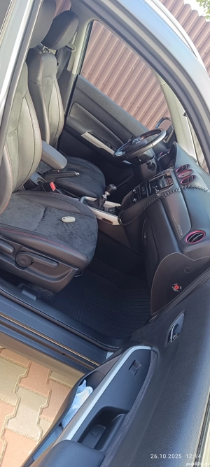 Suzuki Vitara 1.4   4x4 - imagine 10