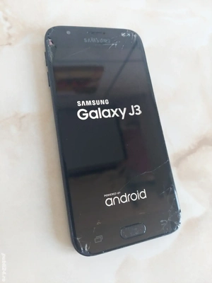 Vând Samsung Galaxy J3 2017 Duos [spart dar funcțional] [poze reale]