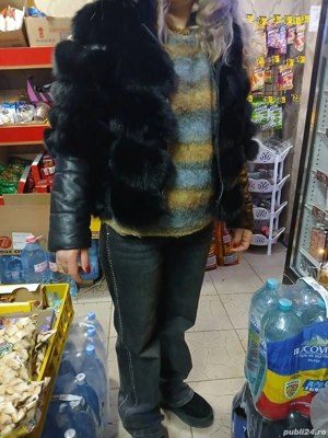 Vand haina blana nouă