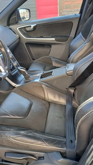 Volvo XC60 AWD R-Design - imagine 7