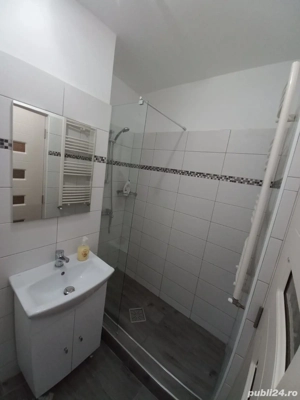 Închiriez apartament cu două camere 