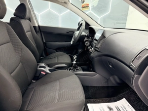 HYUNDAI I30 - imagine 14