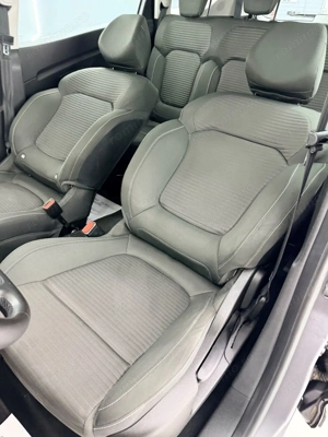 RENAULT GRAND SCENIC - imagine 17