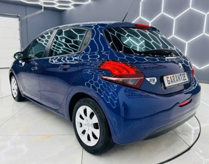 PEUGEOT 208 - imagine 4