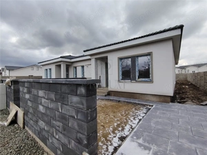 Duplex individual - personalizare interioara - teren 330 mp