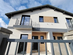 Duplex 4 camere - langa 4 benzi - bucatarie inchisa