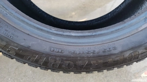 Set 4 anvelope de iarna goodyear 205 /55 /R16 - imagine 5