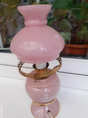 De vânzare o veioza roz  - imagine 2