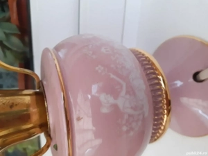 De vânzare o veioza roz 