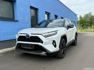 Toyota RAV4 2.5 Hybrid Plug-in Style 4x4 Facelift   Ca nou foarte bine echipat