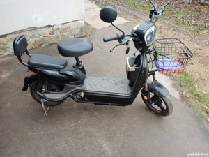 Vand scuter electric