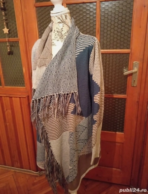 Cardigan, mărimea universală. 
