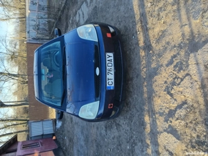 vând Ford fiesta 