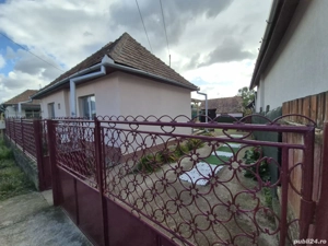 Casă de vanzare cu 4 camere in Blaj -Petrisat - imagine 2