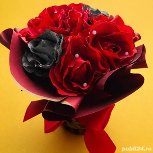 Cosulet cu flori de matase hand made