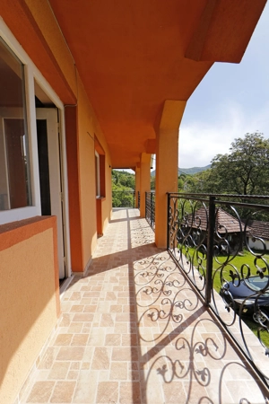 Vând Vilă în Județul Maramureș - imagine 9