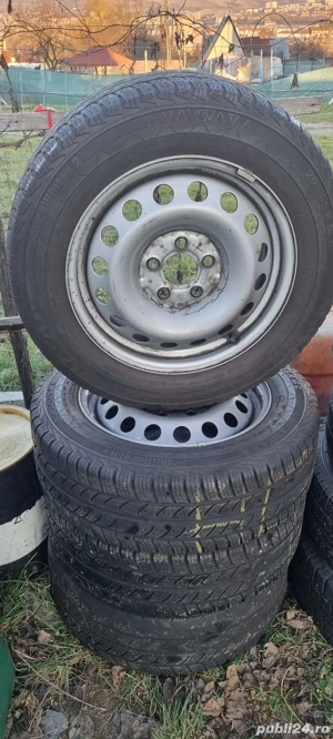 vand diverse cauciucuri