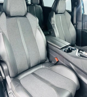 PEUGEOT 5008 - imagine 13