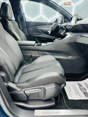 PEUGEOT 5008 - imagine 12