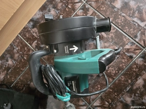 Masina de taiat canale