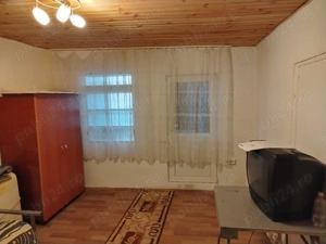 P.F ofer Apartam (1) sau 2 cam ,casa Copou - imagine 2