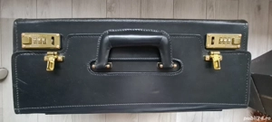 De vanzare geanta piele tip pilot.