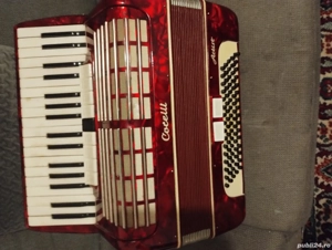 vând acordeon italian coreli 80 bași trimit și în provincie bași deranjati 8mil.fix   