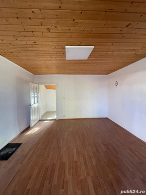 Închiriez Spațiu Comercial (28mp) în Chișineu-Criș (Pădureni)