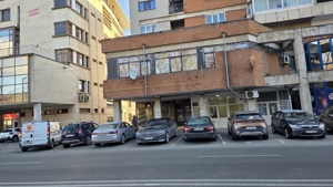 Inchiriez spatiu comercial 40 mp,central,str.G-ral Magheru,langa BCR,Ramnicu Valcea,550 euro.