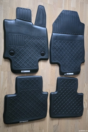 Covorase cauciuc TOYOTA RAV 4 Hybrid - imagine 4