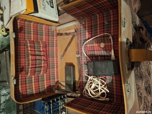 Vând mașină de cusut portabilă 