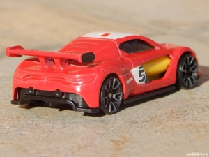 Macheta masina sport Renault Sport RS 2015 scara 1:64 Hot Wheels - imagine 3