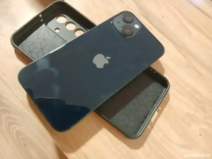 Vând iPhone 13 Simplu