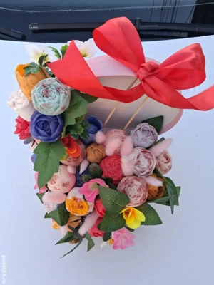 Aranjament floral handemade 