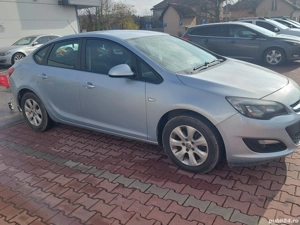 Opel Astra J - imagine 2