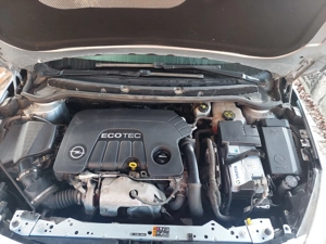 Opel Astra J - imagine 6