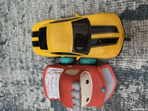 Vând trenulețe și mașinuțe 