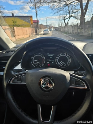 Vând Skoda Scala 
