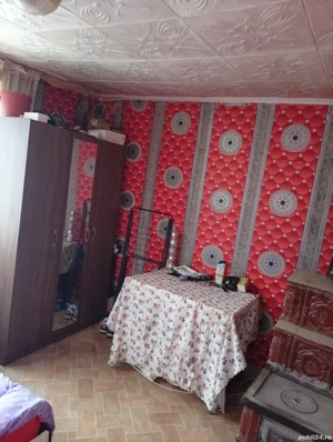 Vând casă la țară 