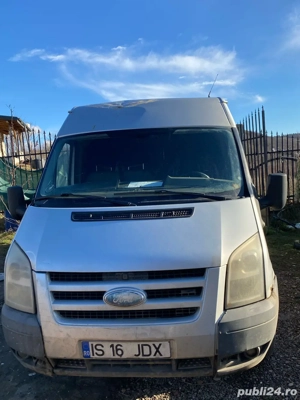 pentru piese pentru ca nu mai are certificatul de imatriculare.