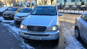 Vând Mercedes ML an fabricație 2005 în stare bună de funcționare 