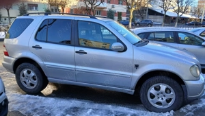 Vând Mercedes ML an fabricație 2005 în stare bună de funcționare  - imagine 5