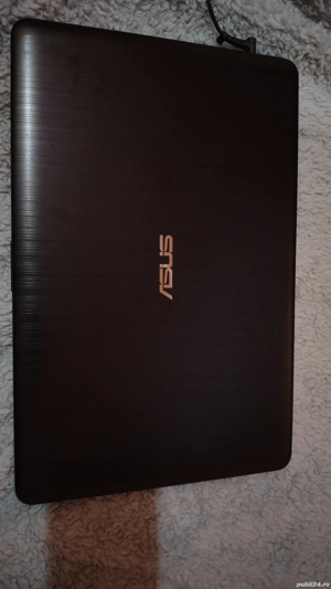laptop ASUS Vivobook Max 