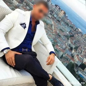 Gigolo pentru doamne si cupluri generoase 