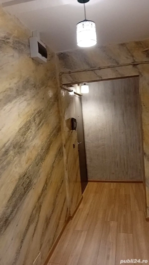 Vând apartament cu 2 camere, semidecomandat, 50mp utili.