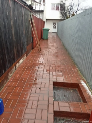 Închiriez apartament in vilă, 3 camere, baie, bucătărie, birou