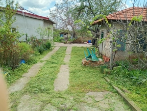 De vânzare în sat murani casa cu 2 corpuri în curte 