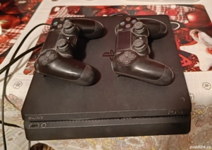 Vând PS4 Slim